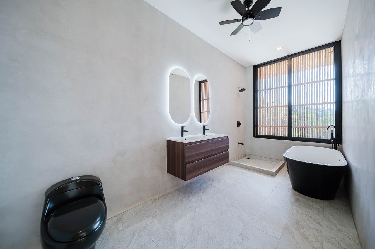 Finca Tranquila Brand New Luxury Residence