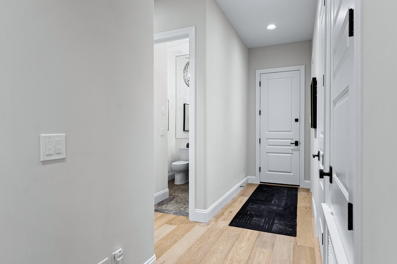 8832 E WETHERSFIELD Road