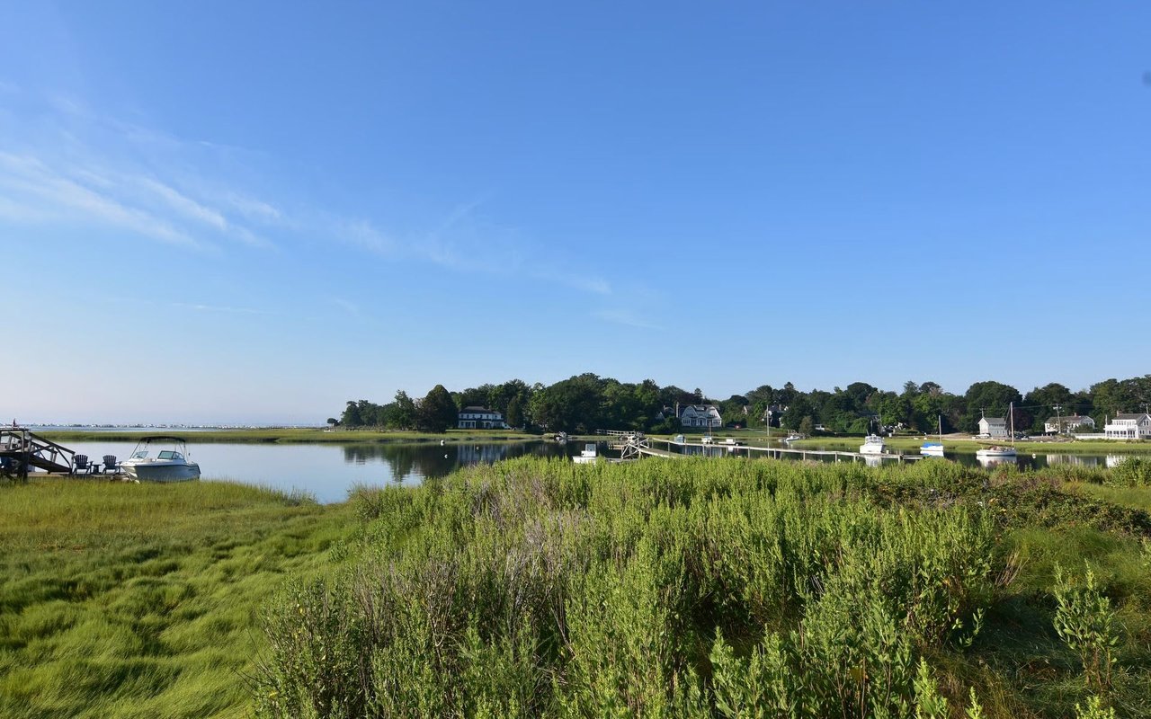 Duxbury