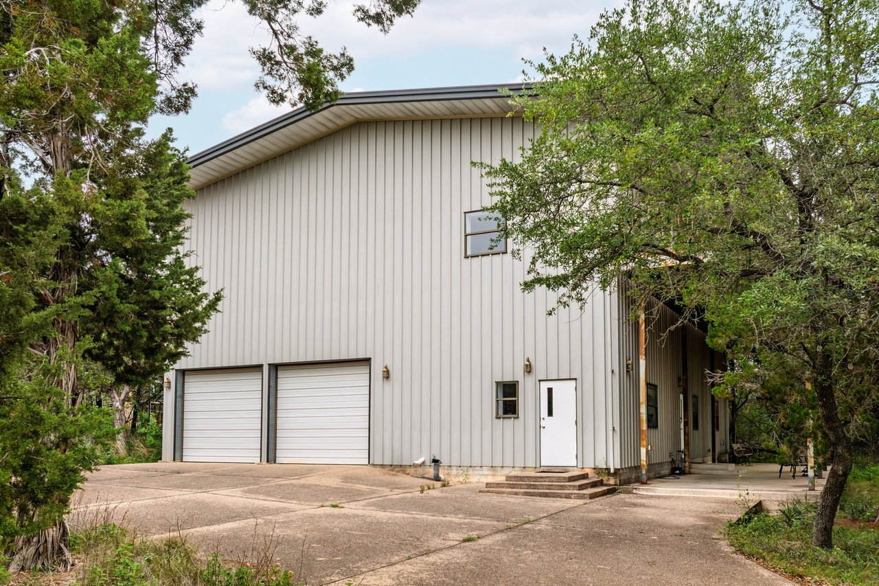 7100 Comanche Trail
