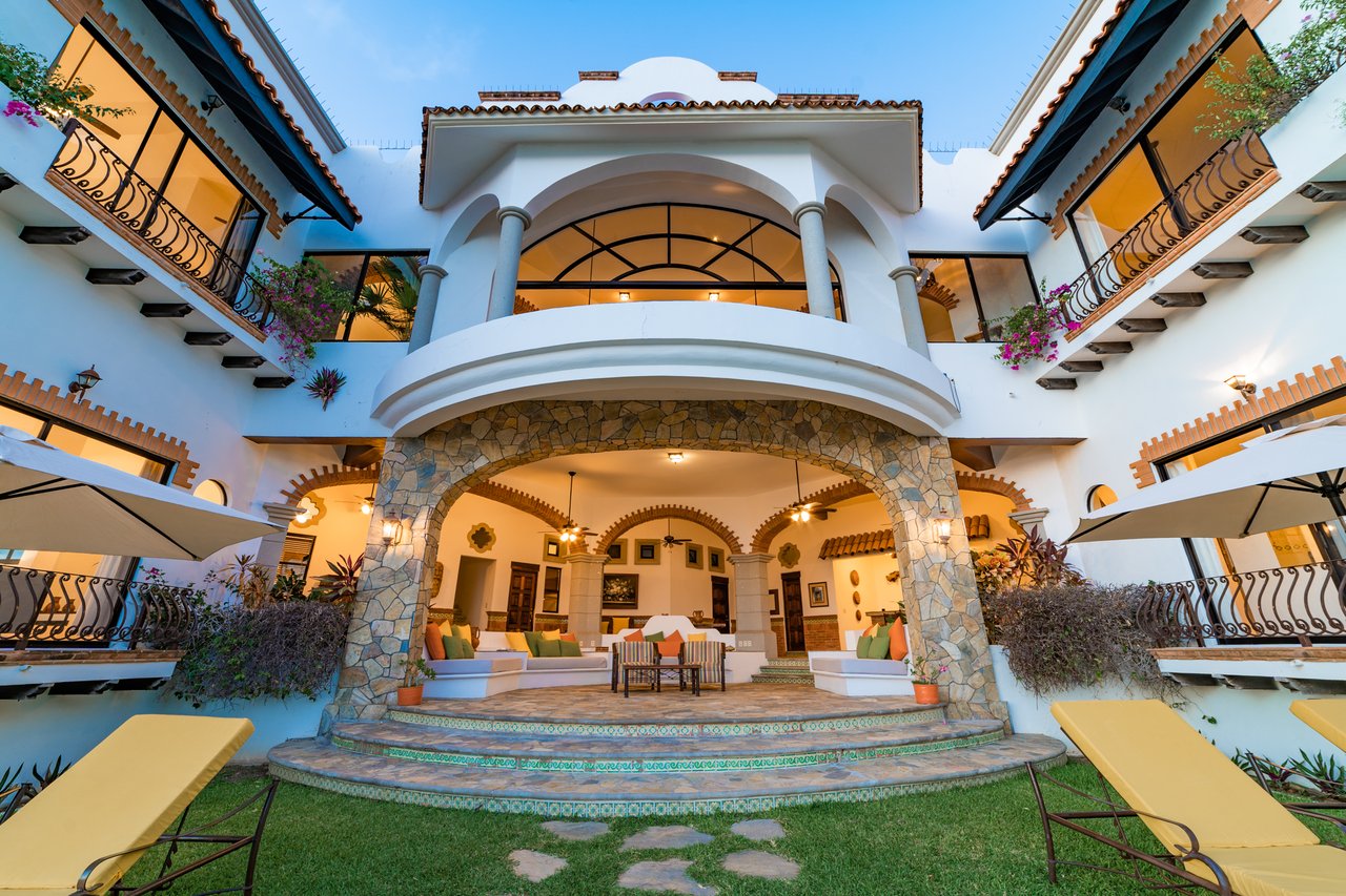 5 Bedroom, Single Family Home, Villa Encantada 