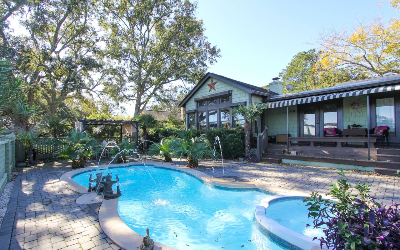 Mid-Century Marshfront Home – 3 Albemarle Road
