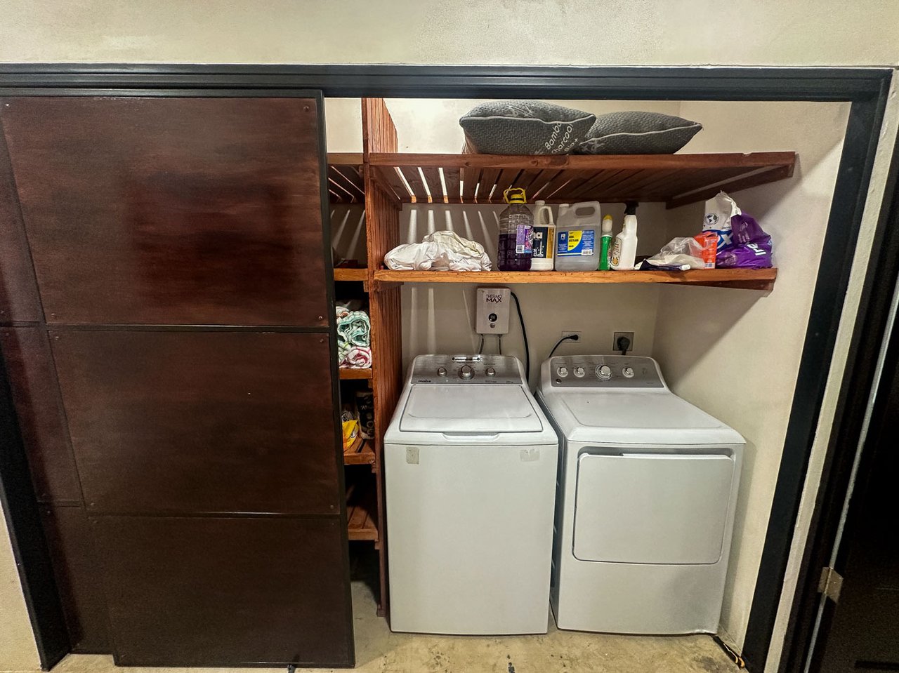 Rainforest Home with River, Jungle Trails & Pool in Ojochal