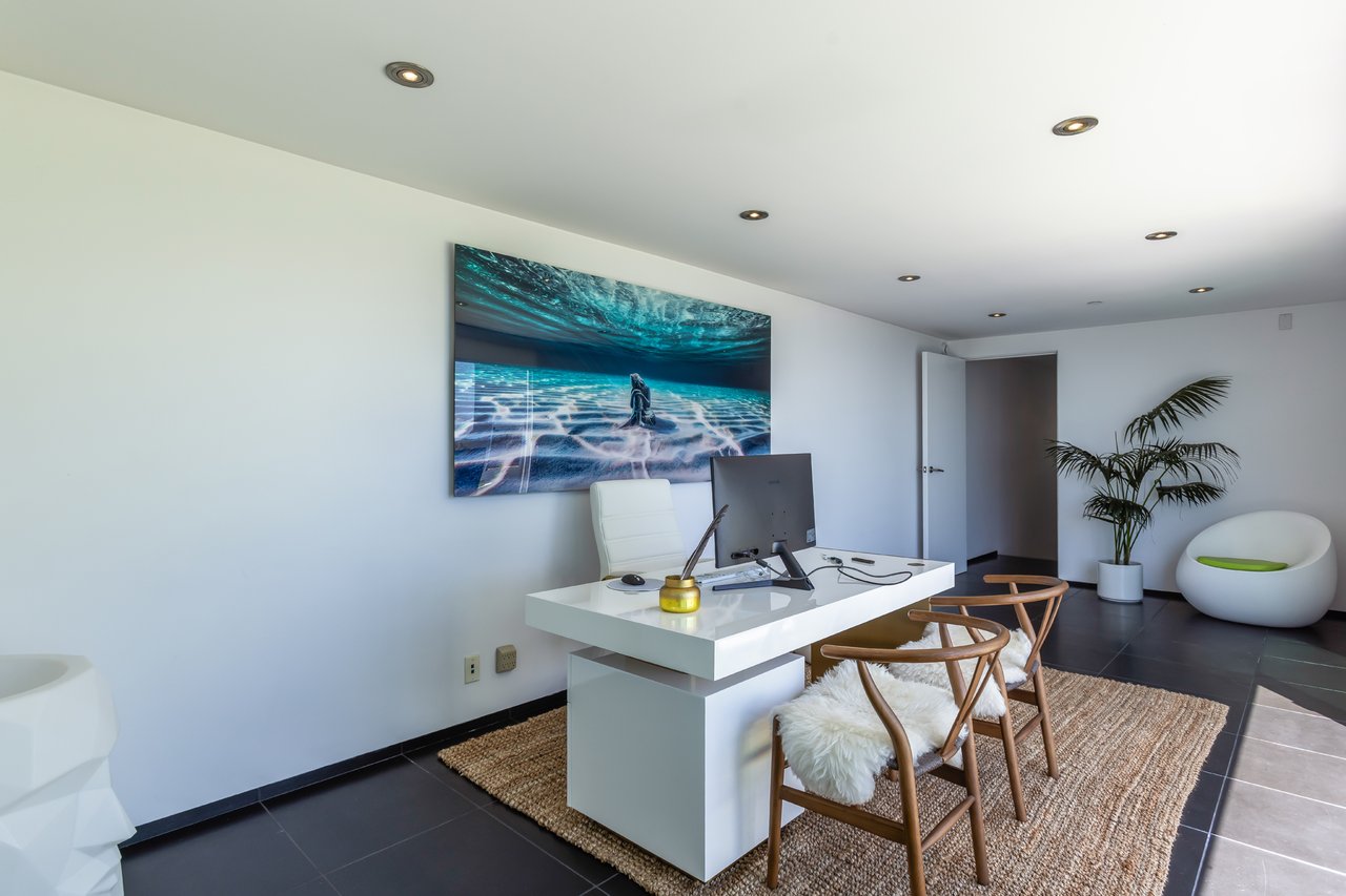 Casa Azure by Oraklus