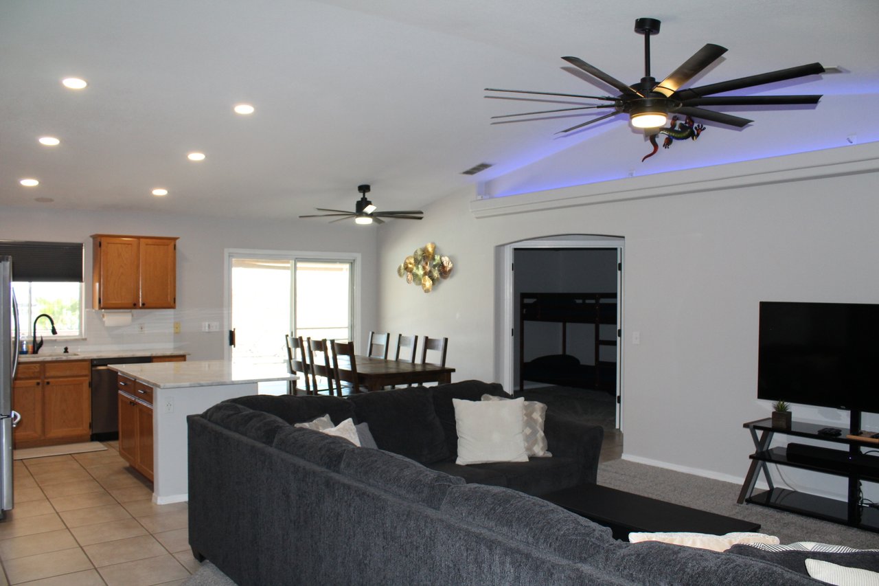 3757 Hiawatha Dr