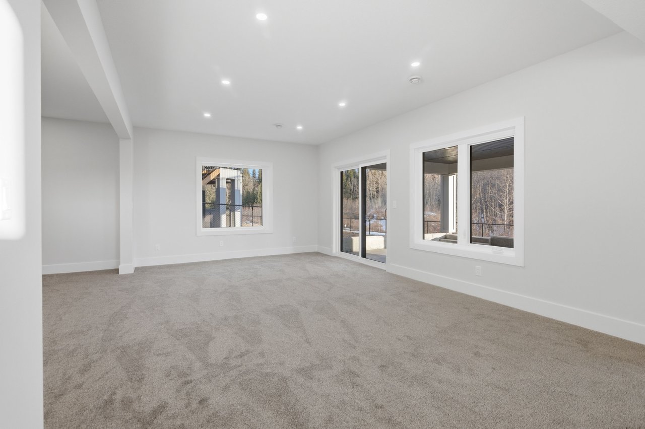 192 Creekstone Hill SW