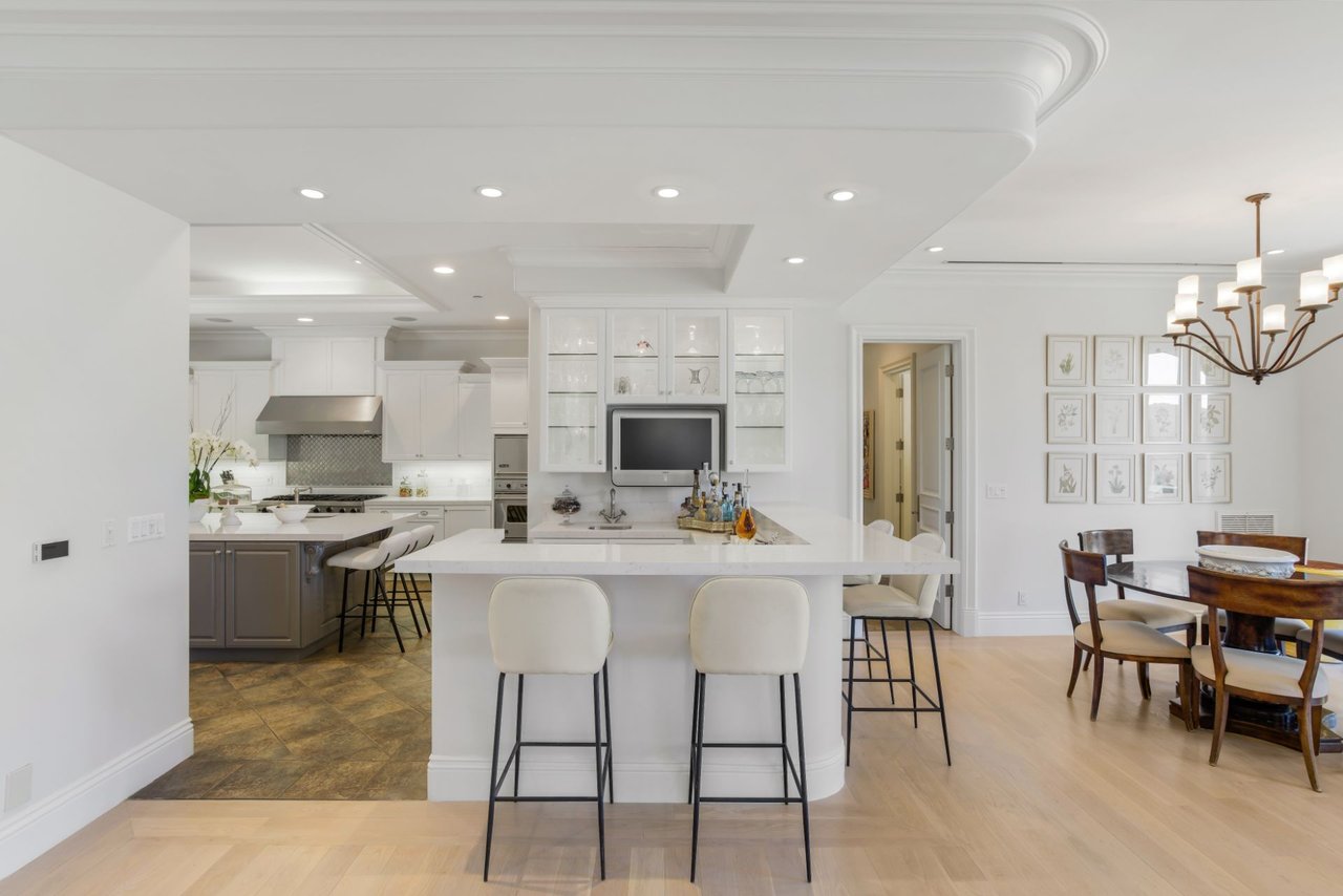 16677 Stone Oak Park