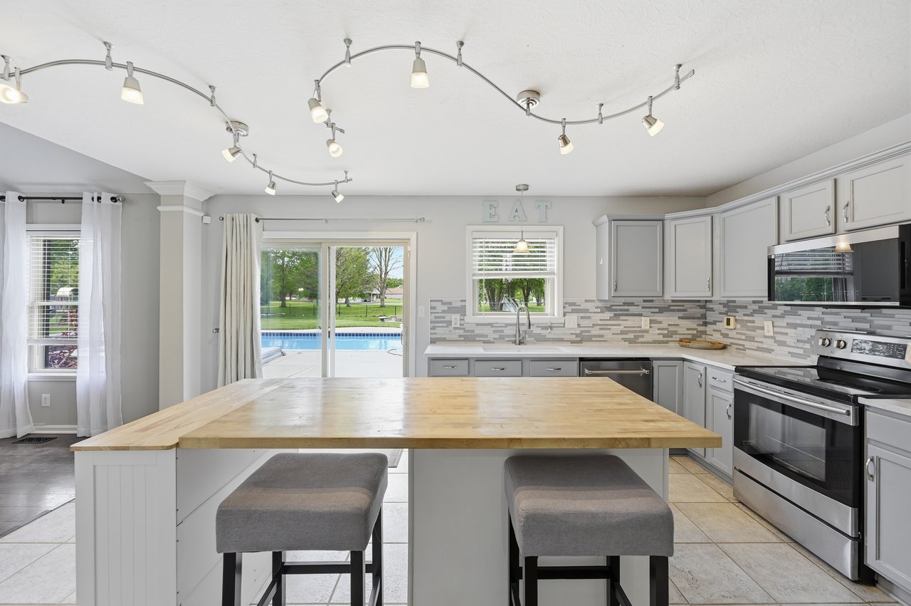 1114 Rockwell Dr
