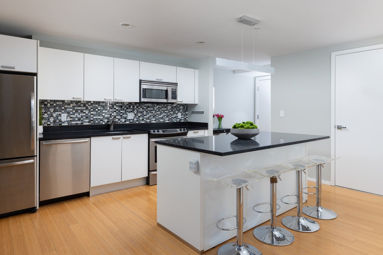 1 Earhart Street 322