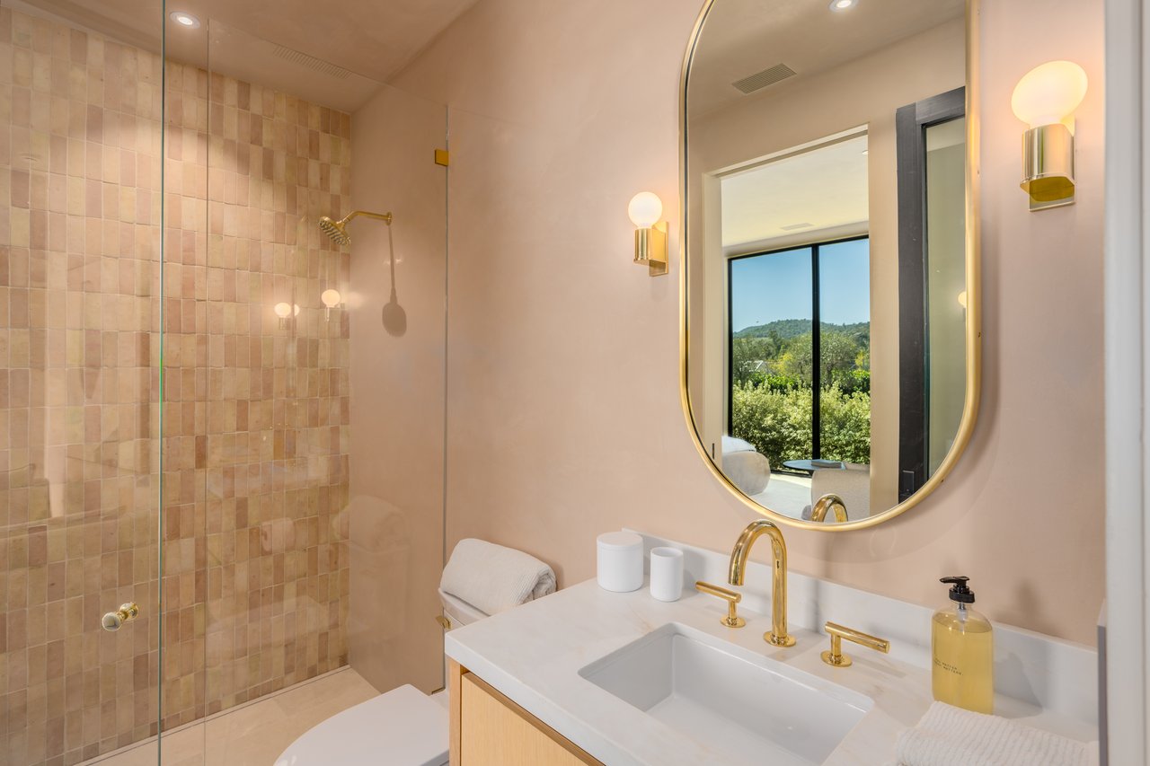 1608 Ridge Valley Road