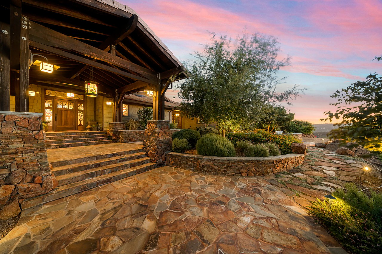 41005 Valle Vista