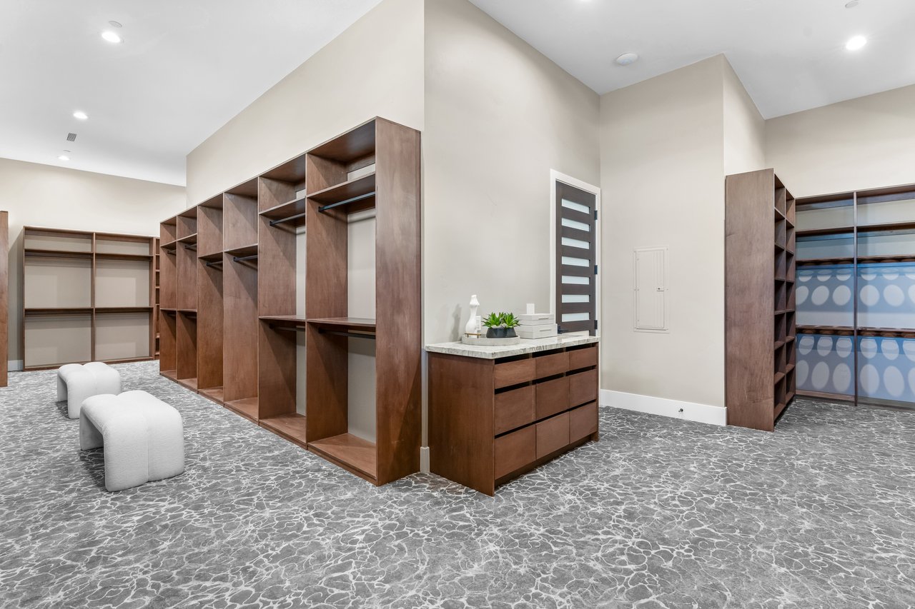 9 Stonecutter Court