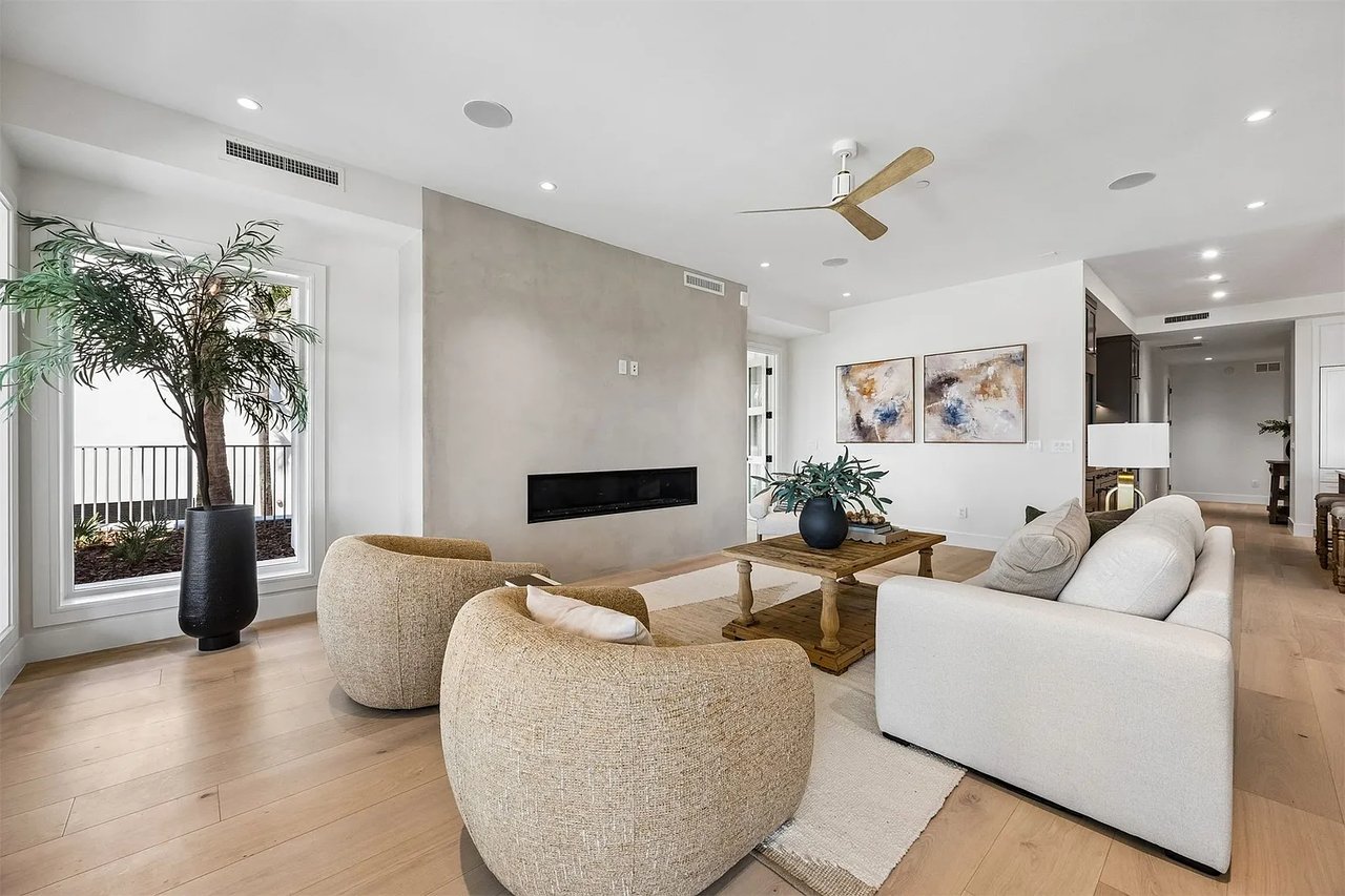 5067 First Coast Hwy #202D
