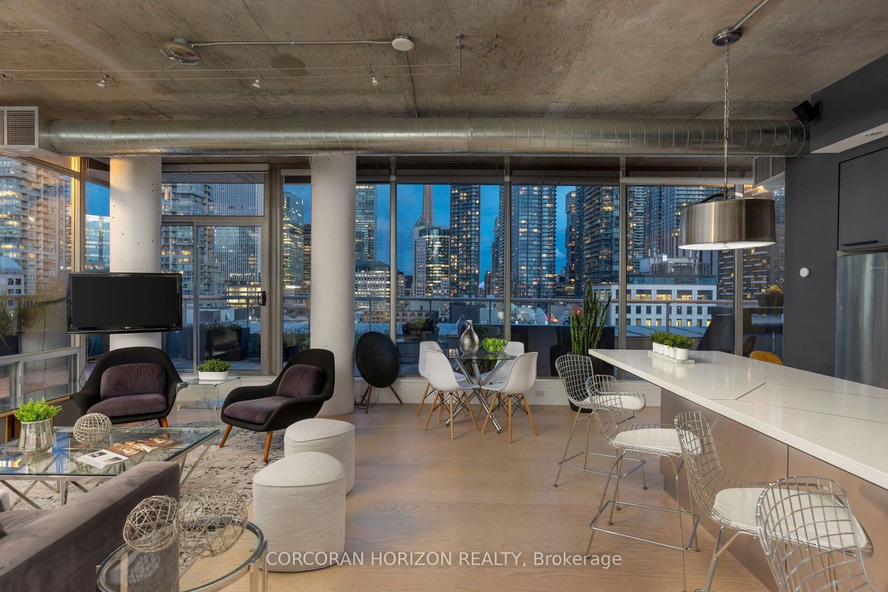 QUEEN ST W PENTHOUSE