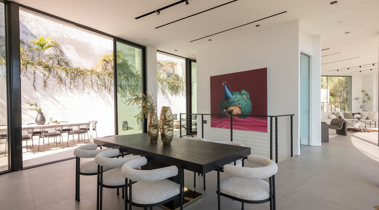 9277 Thrush Way, Sunset Strip