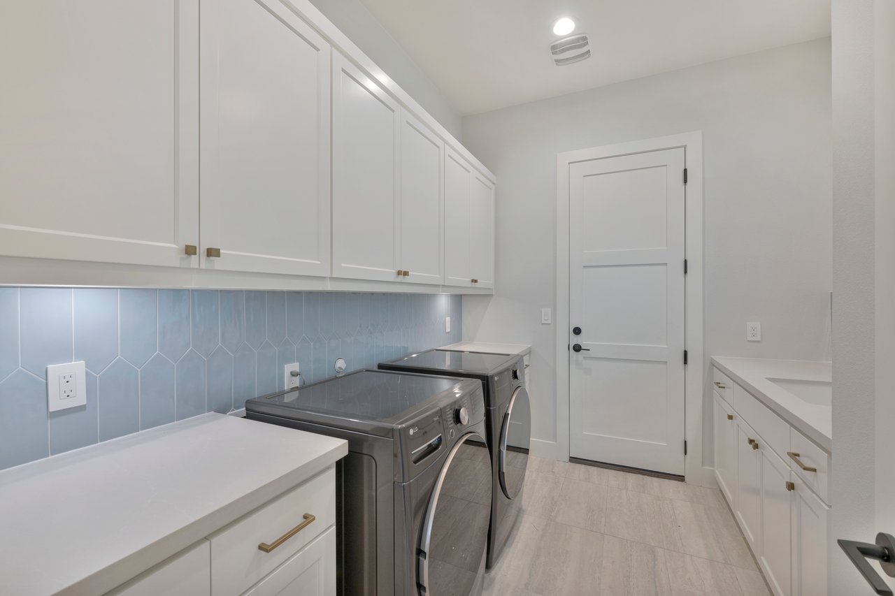 Barefoot Lane, 3476 Sq. Ft.