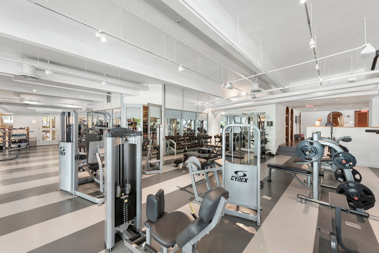 Aqua Gorlin Residence 703