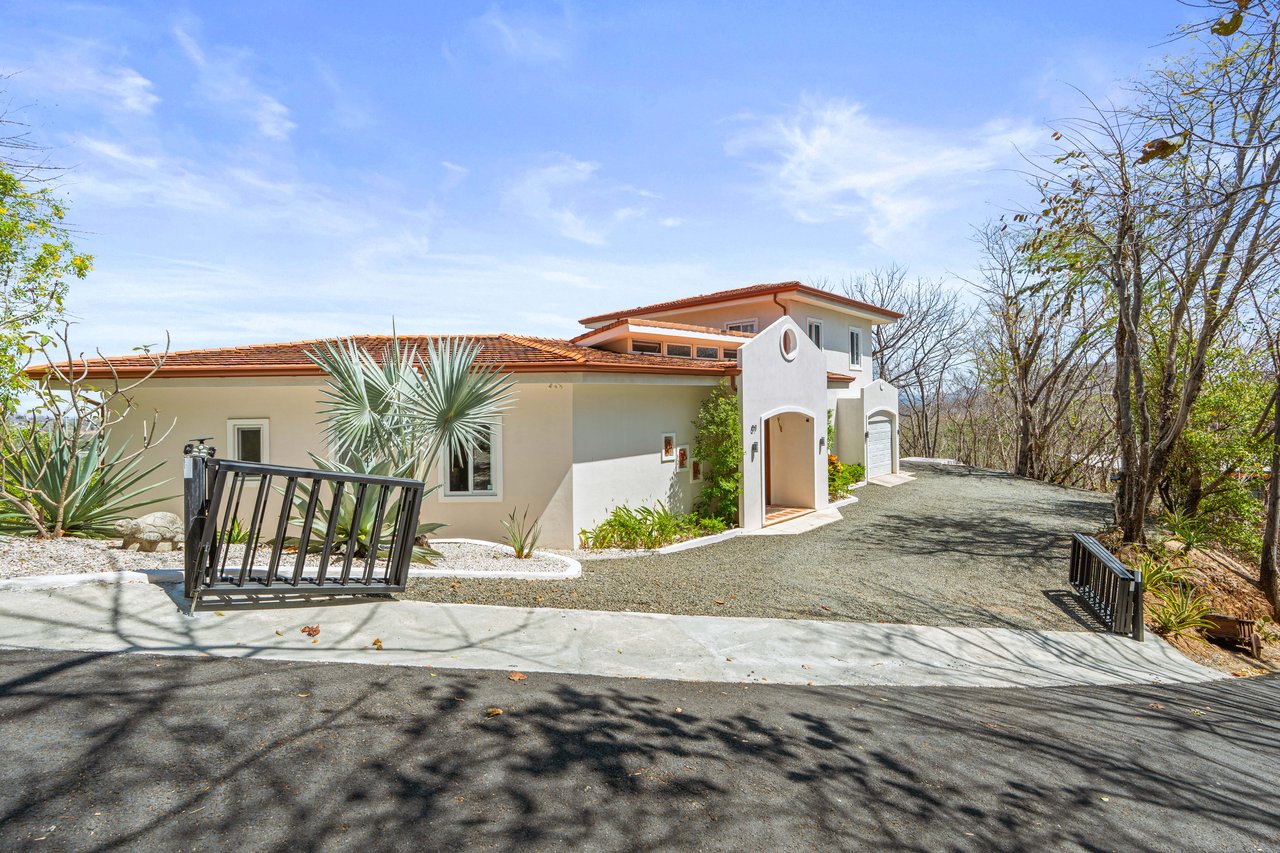 Casa Por Fin | 4-Bedroom Ocean-View Home in Gated Community, just 10 minutes from Tamarindo!