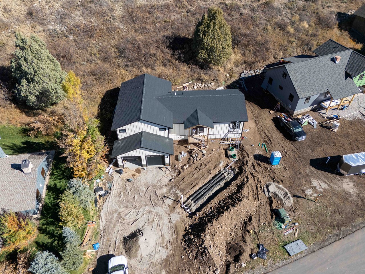 190 MEADOW RIDGE Drive