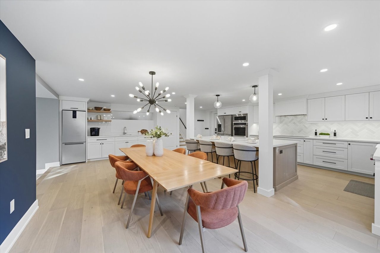 11 Avondale Cres 