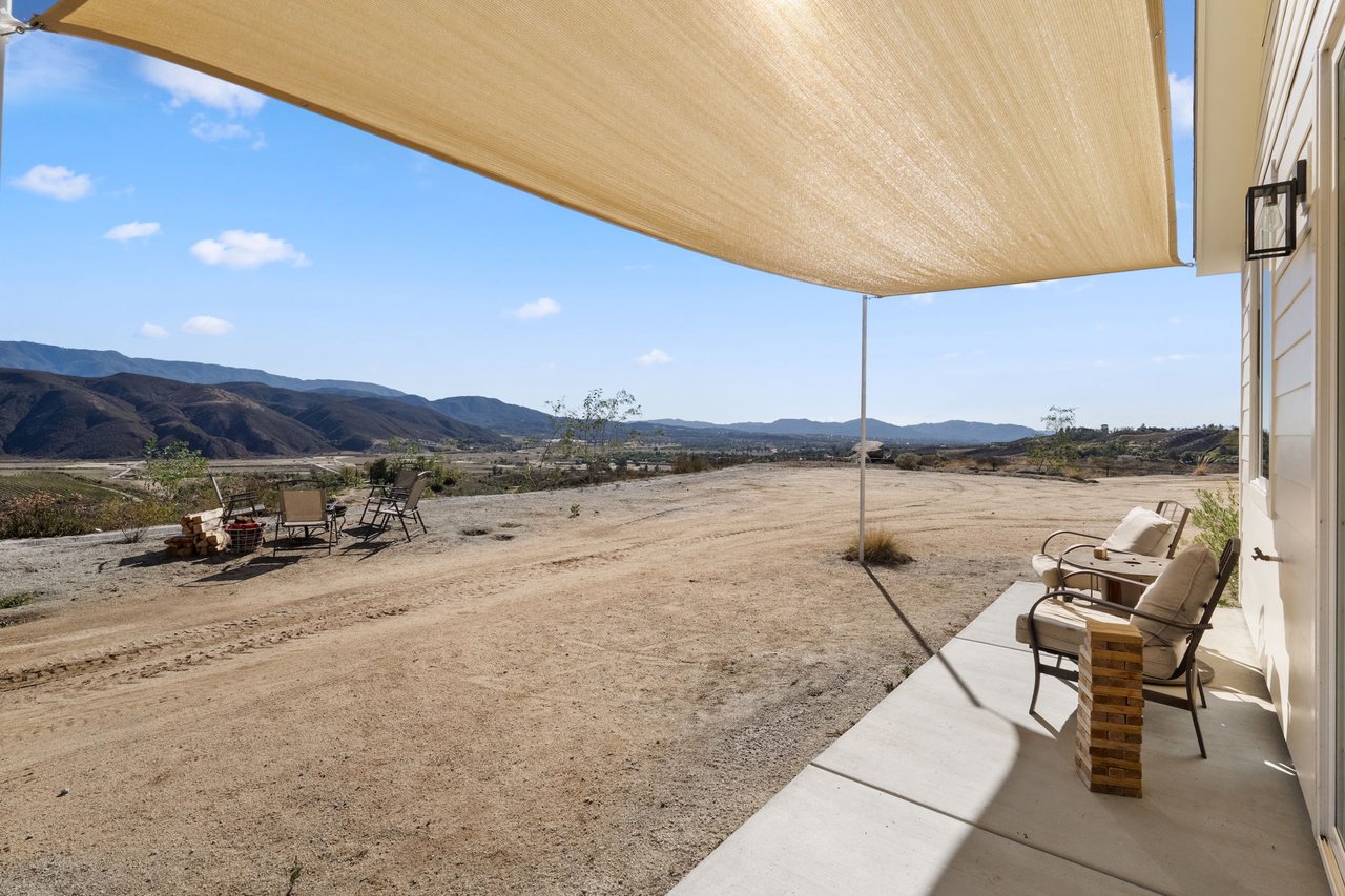 41950 Calle La Escondida