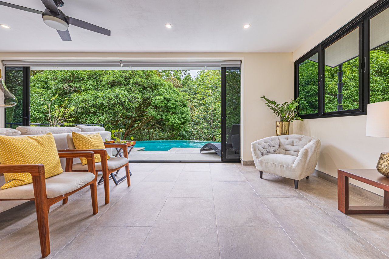 Luxury Rainforest Home + Guest House on 11 acres