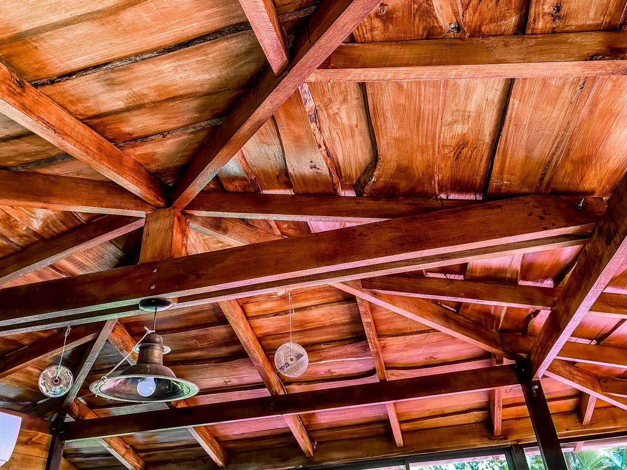 A riverfront 3-bed home on a large property In Ojochal, Costa Rica