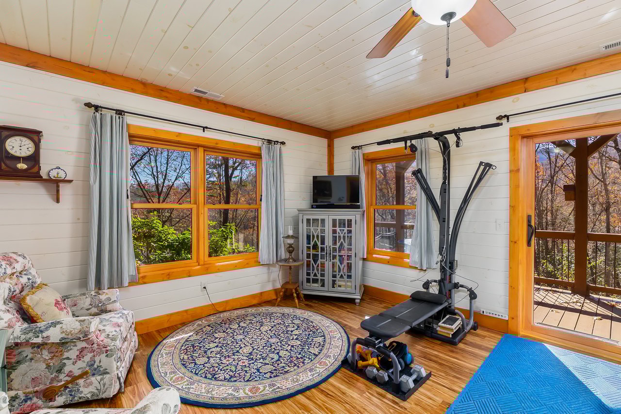 151 Diamond Falls Boulevard