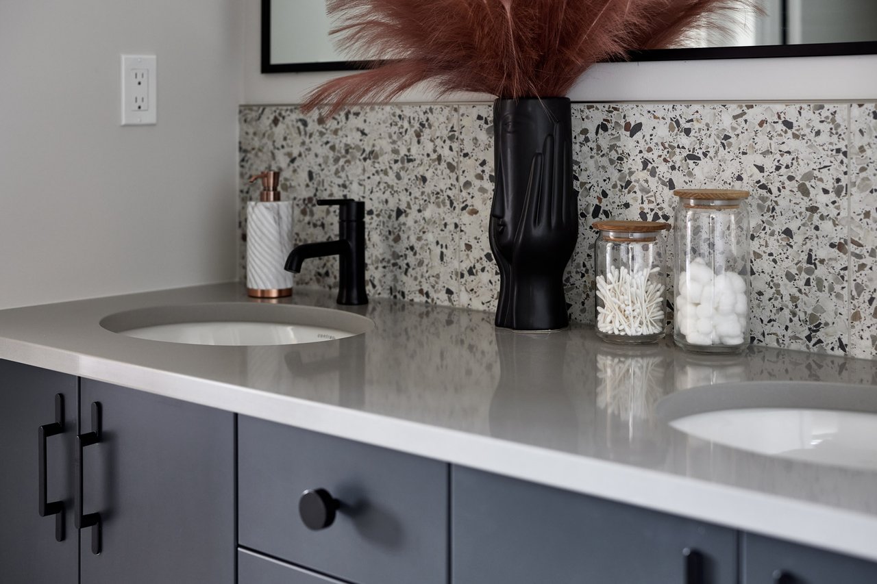 218 Aspen Summit Place SW