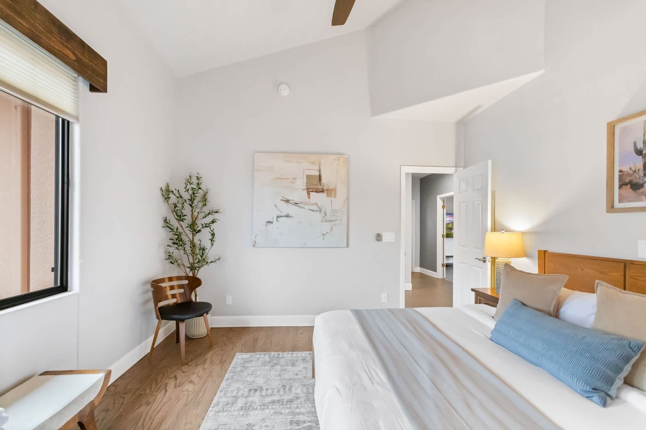 5 Bed, 3 Bath Uptown Sedona-Game Room-Sauna-Cold Plunge-Jacuzzi-Gym