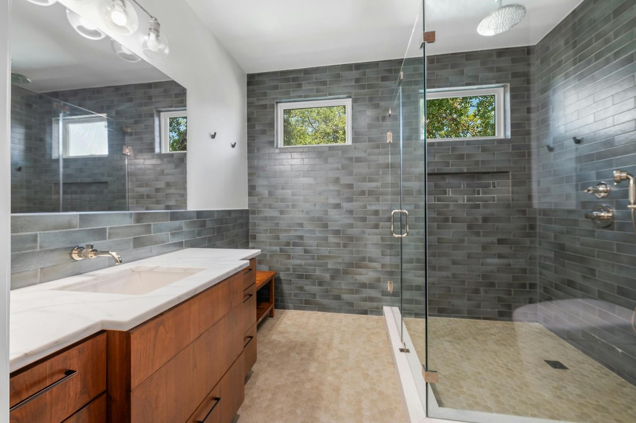 2928 Chatelaine Drive