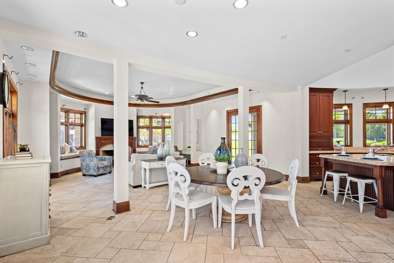 7 Hillside Court