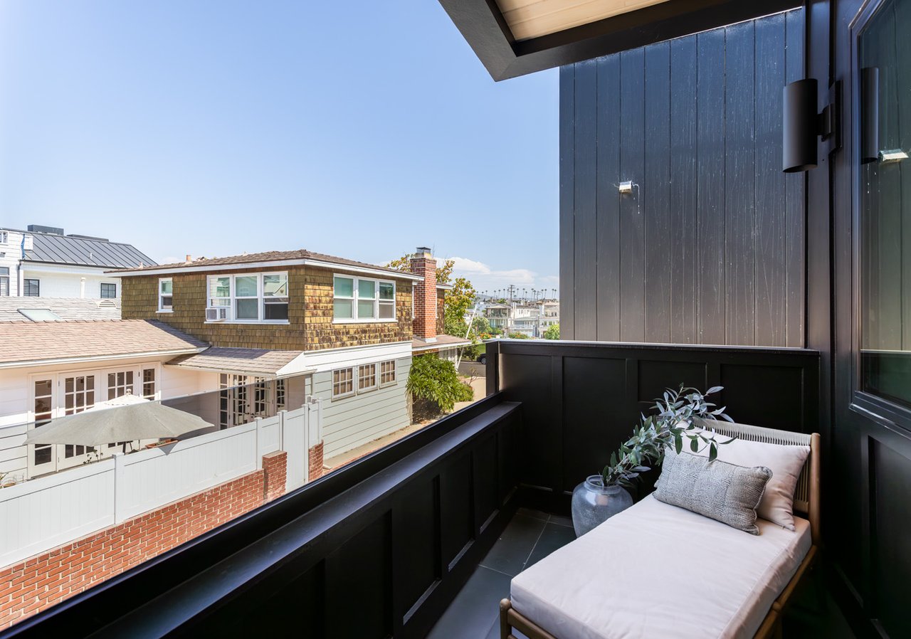 2322 Pacific Drive
