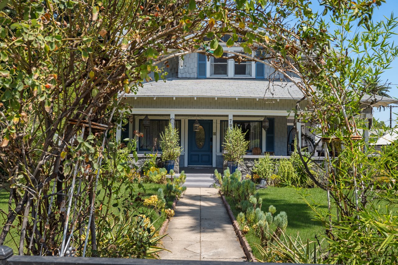 790 N El Molino Ave
