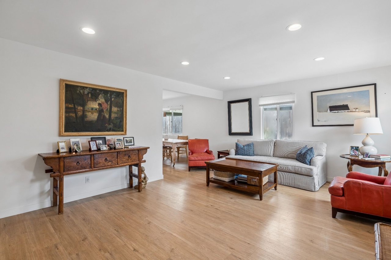 782 W 18th Street