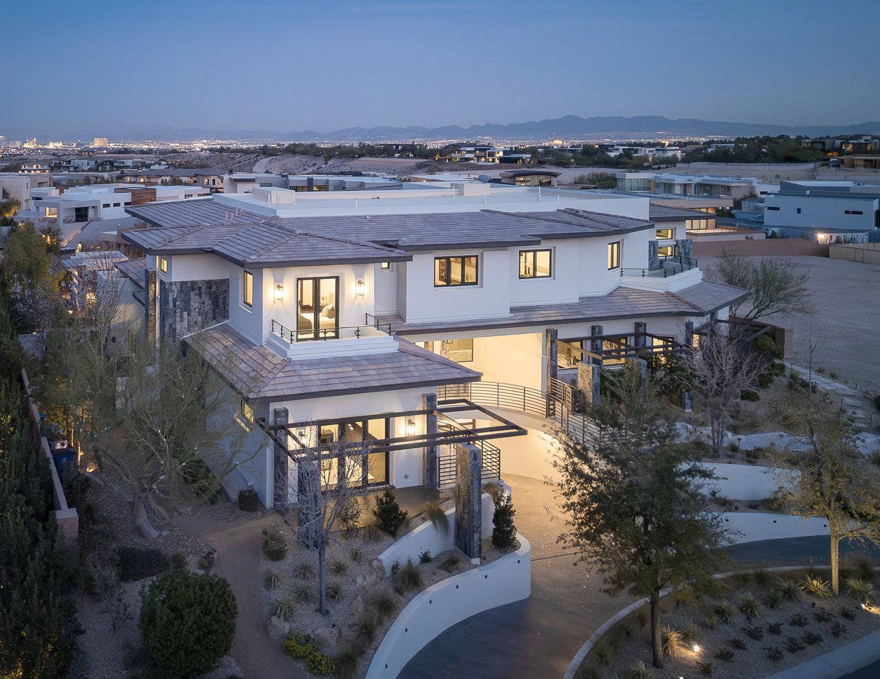 6 Bright Hollow Court