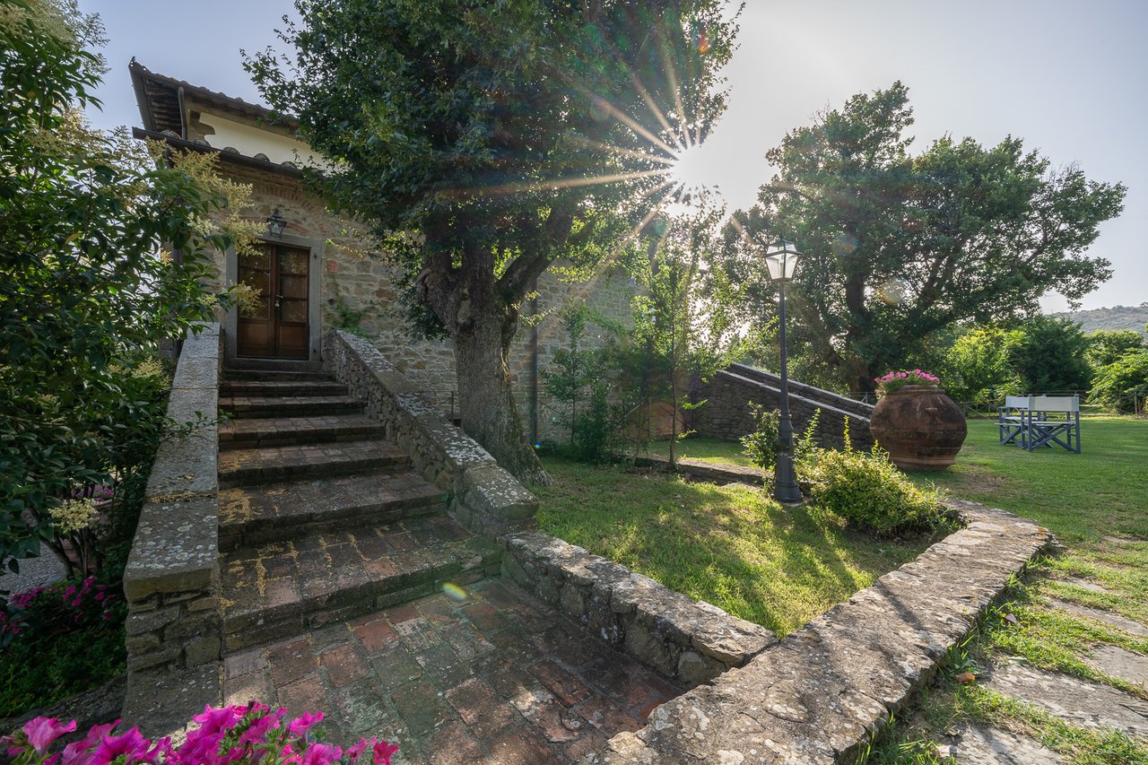 VILLA MECENATE