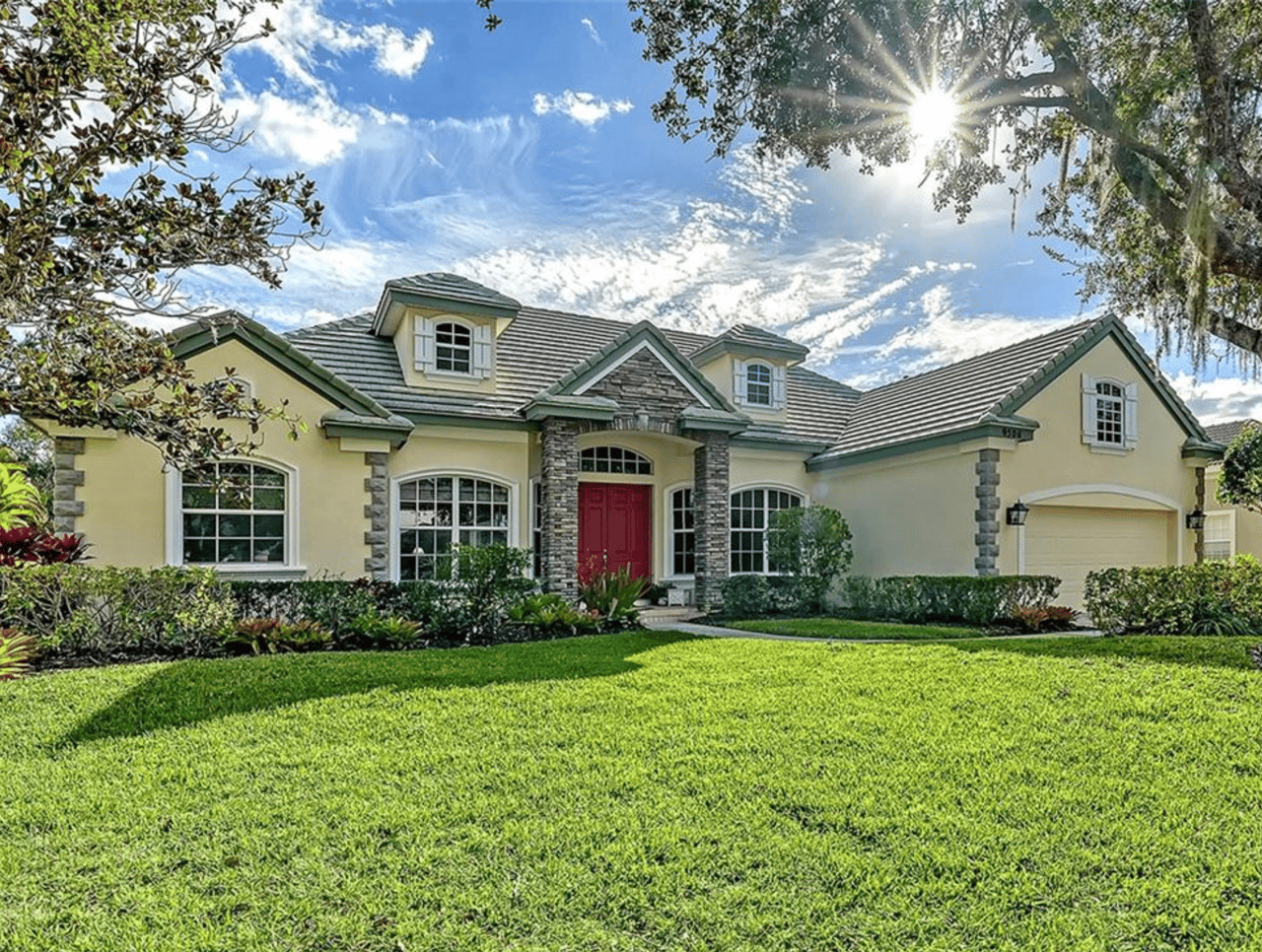 Private Preserve Living in the River Club