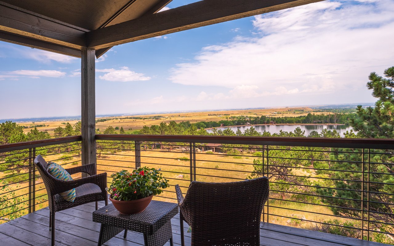 9184 Pine Ridge Lane