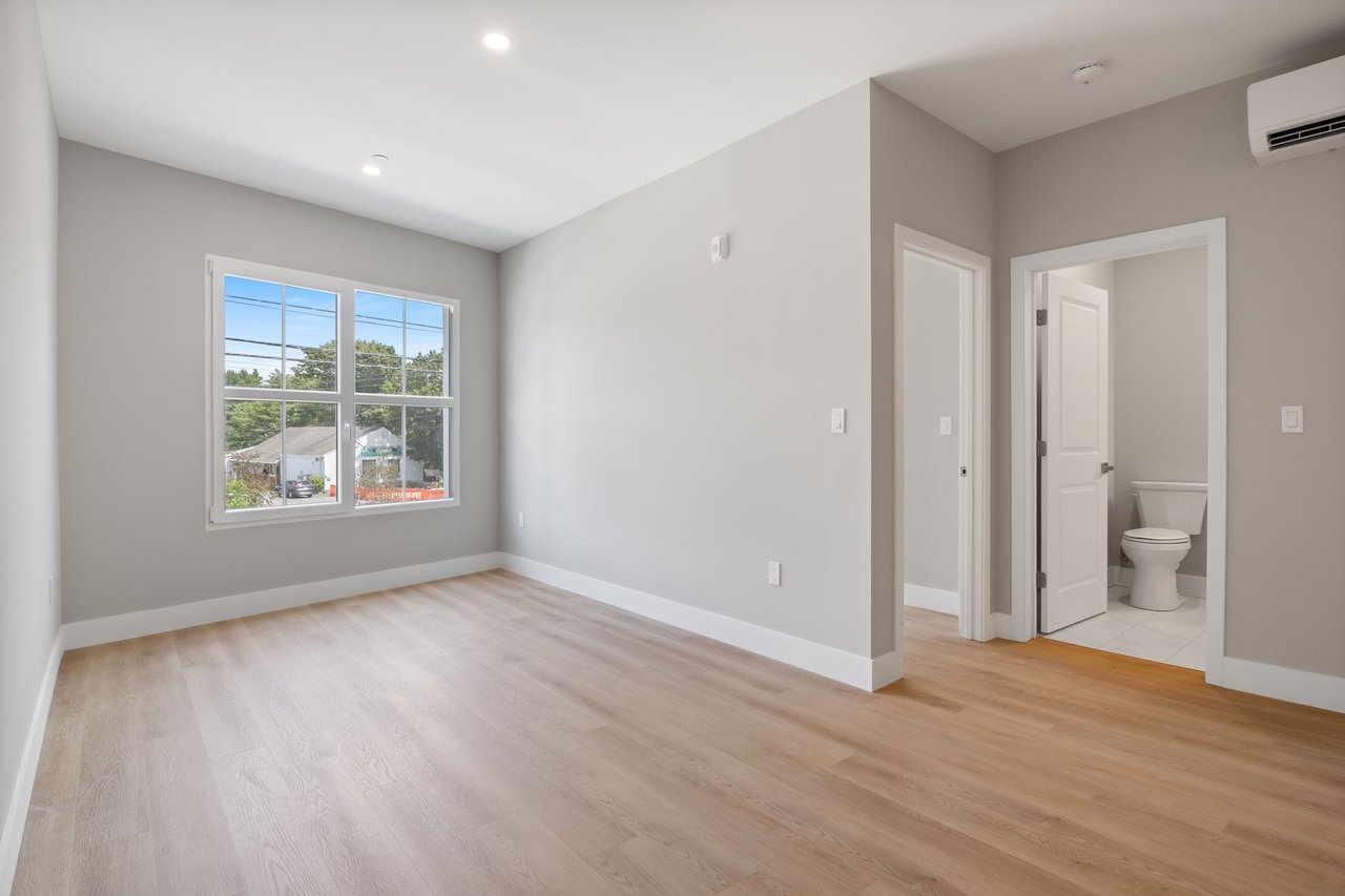 298 Main Street, 2B