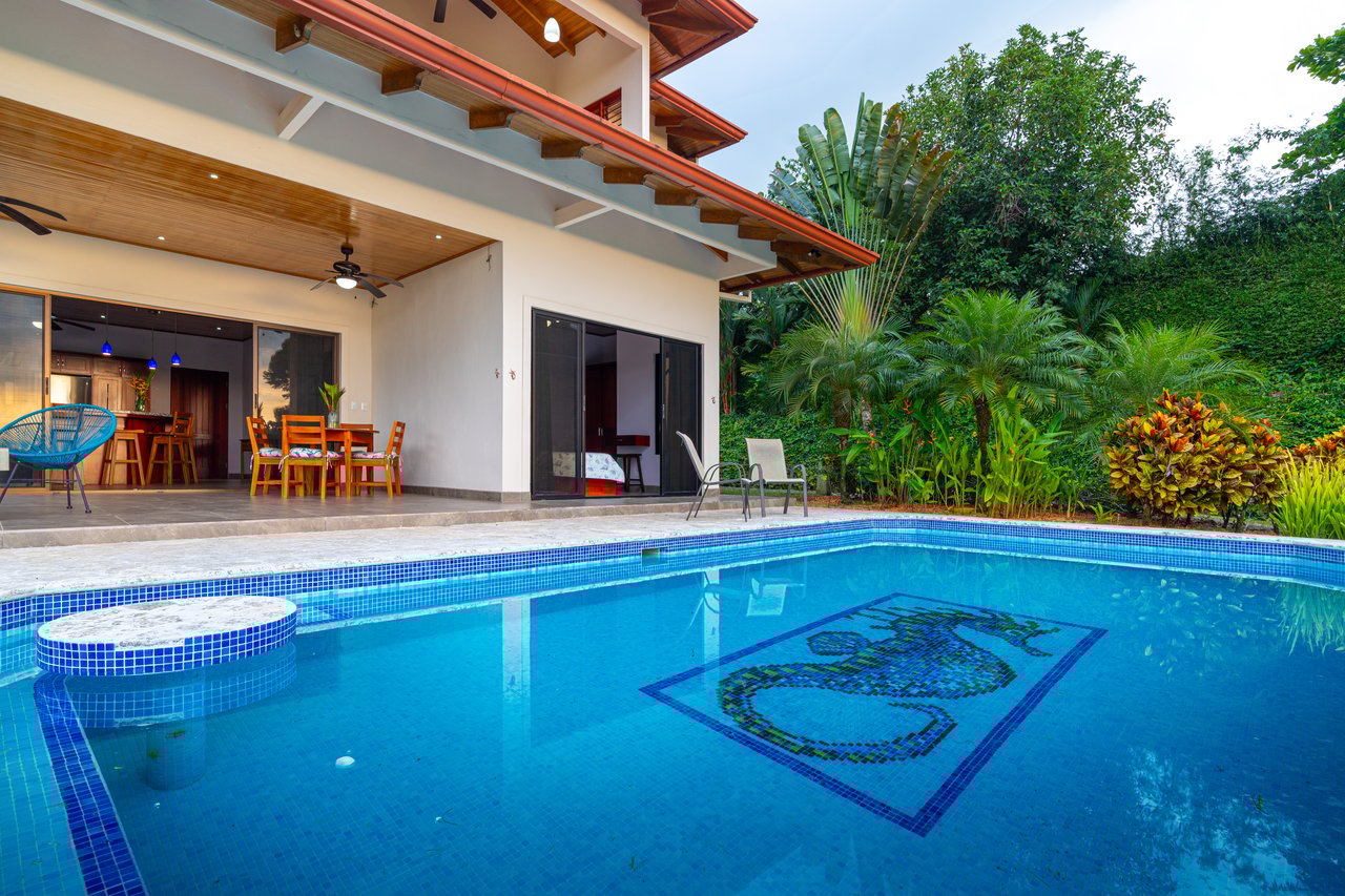 Ocean View Home in Phase 11, Ojochal.  Privacy Galore!