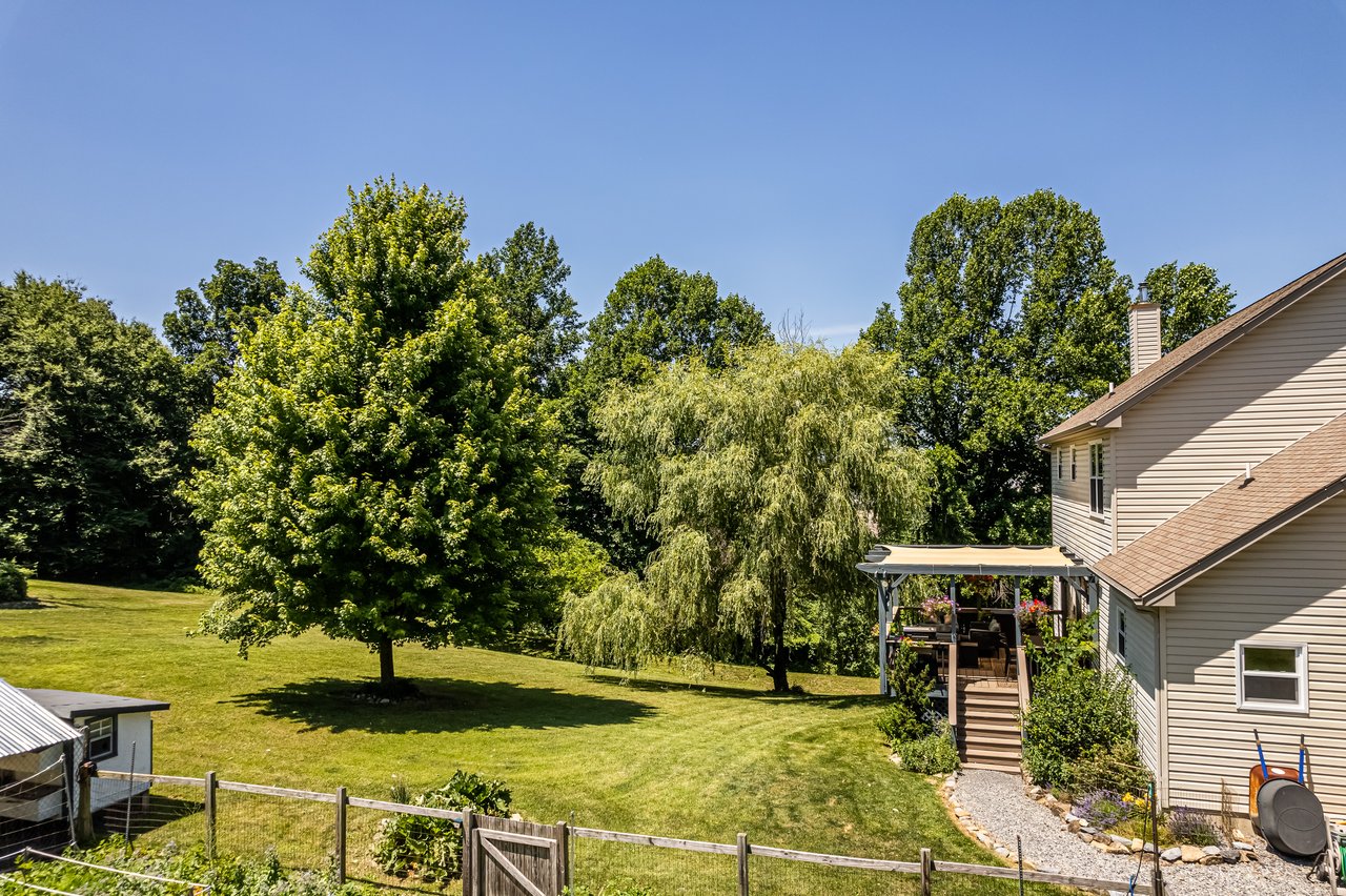 3892 Beeline Drive