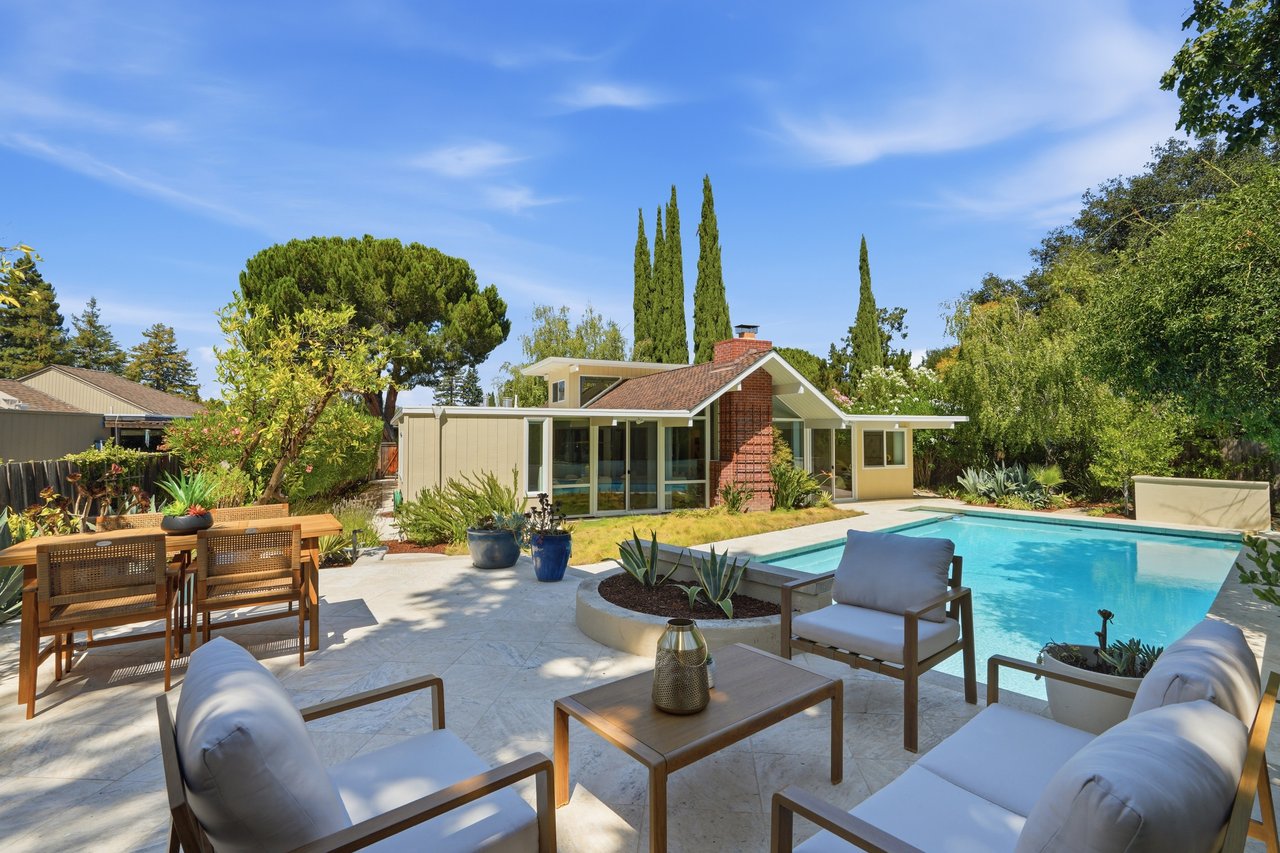 941 Eichler DR