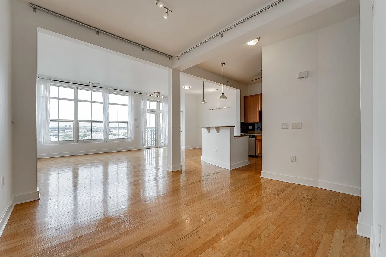3 Greenwich Dr #112