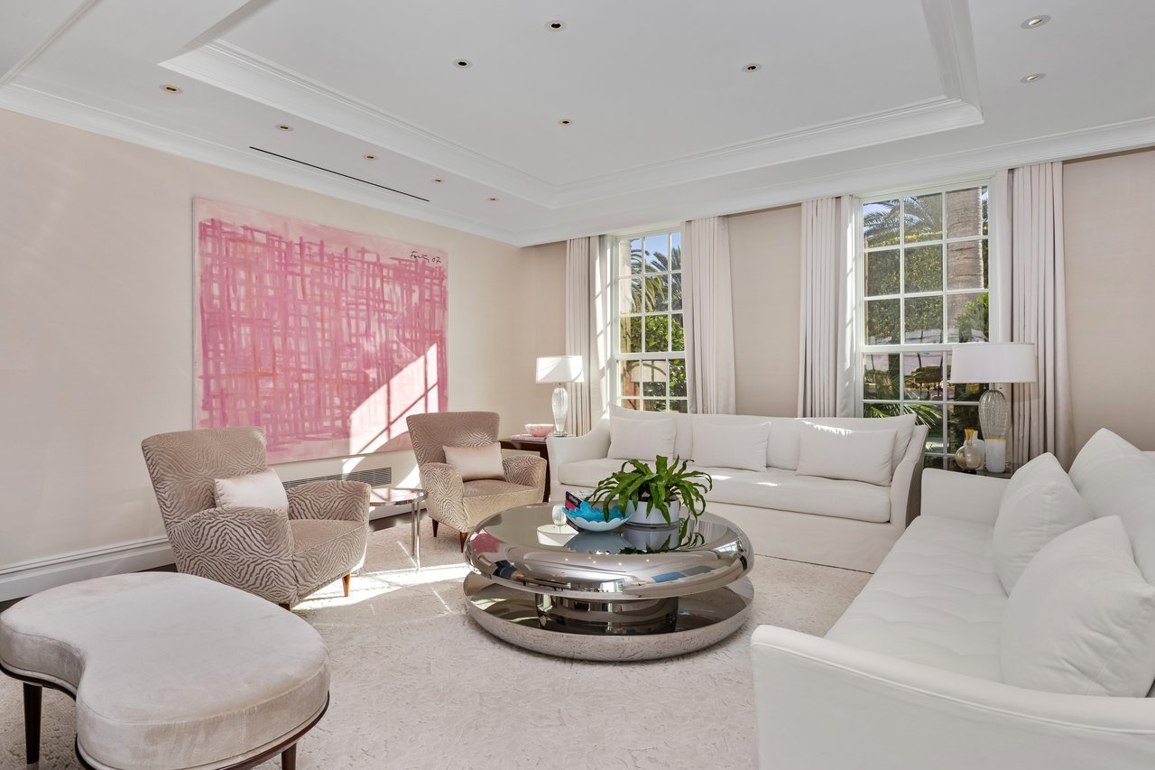 Georgian Waterfront Mansion on Everglades Island