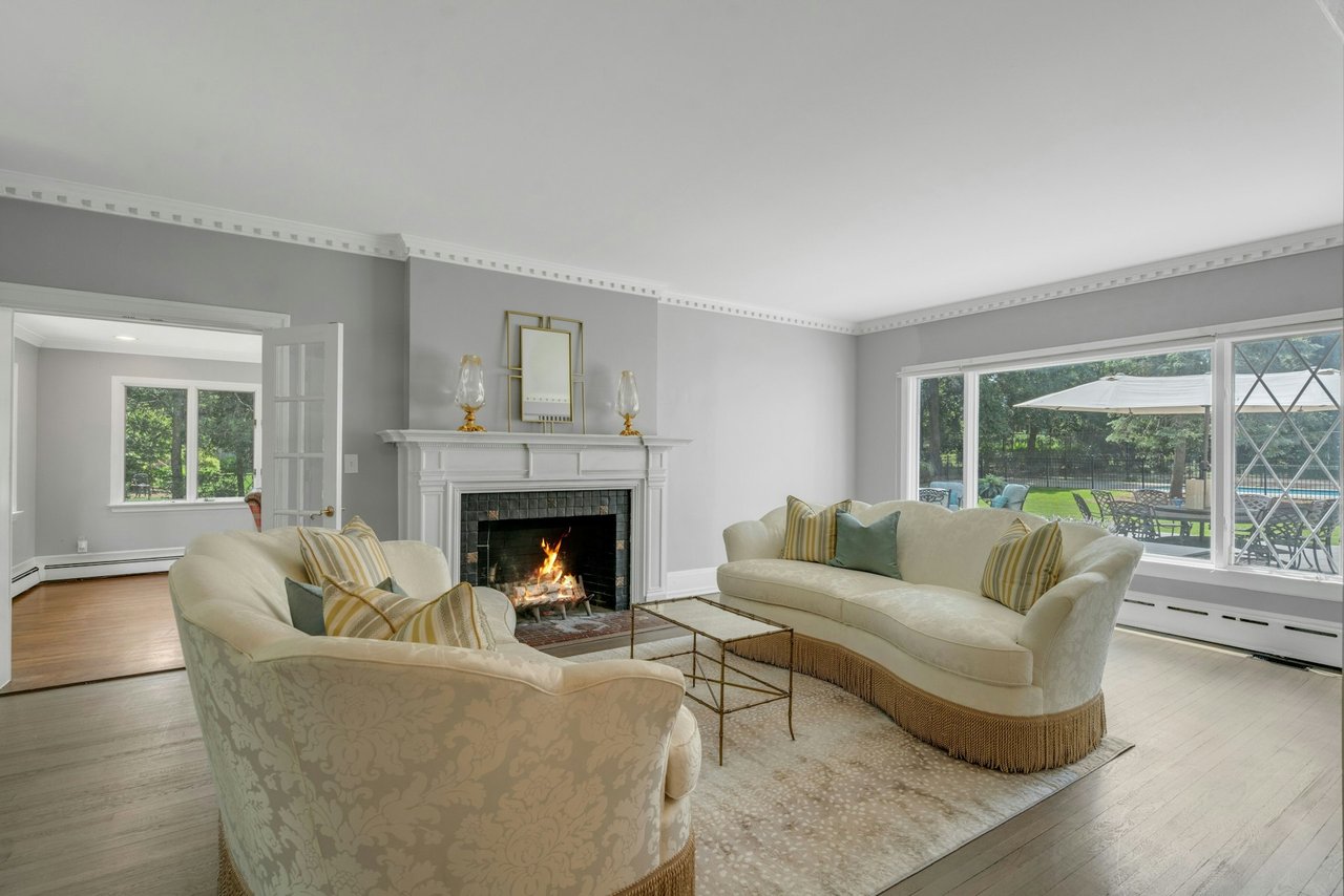 225 Glen Road