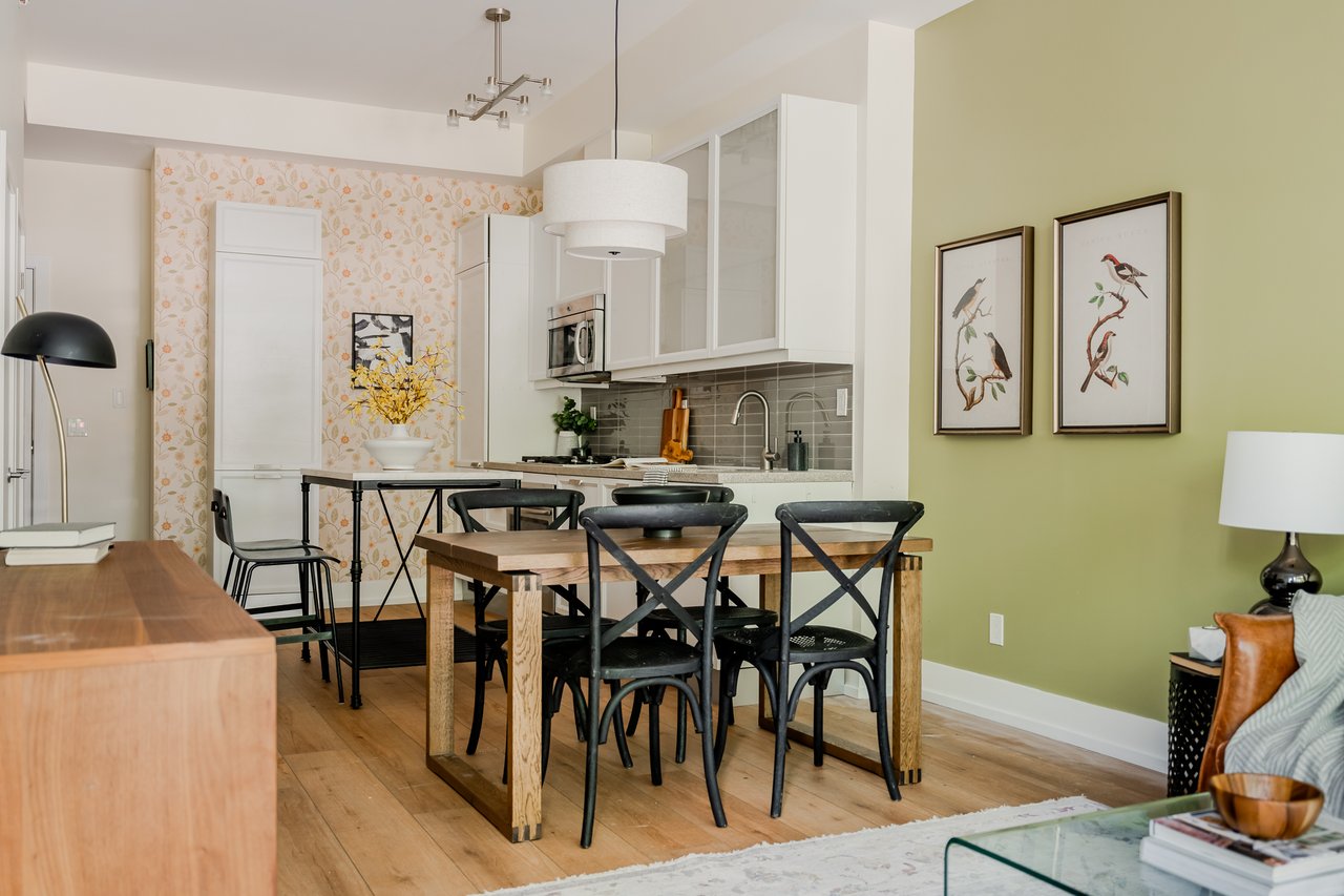 215-66 Kippendavie Ave