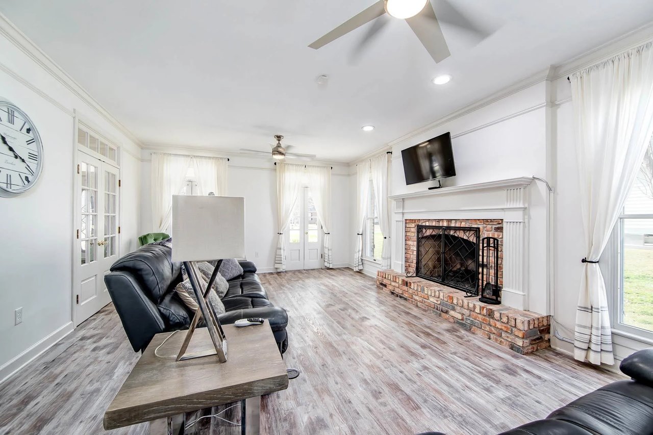 104 TALBOT DR
