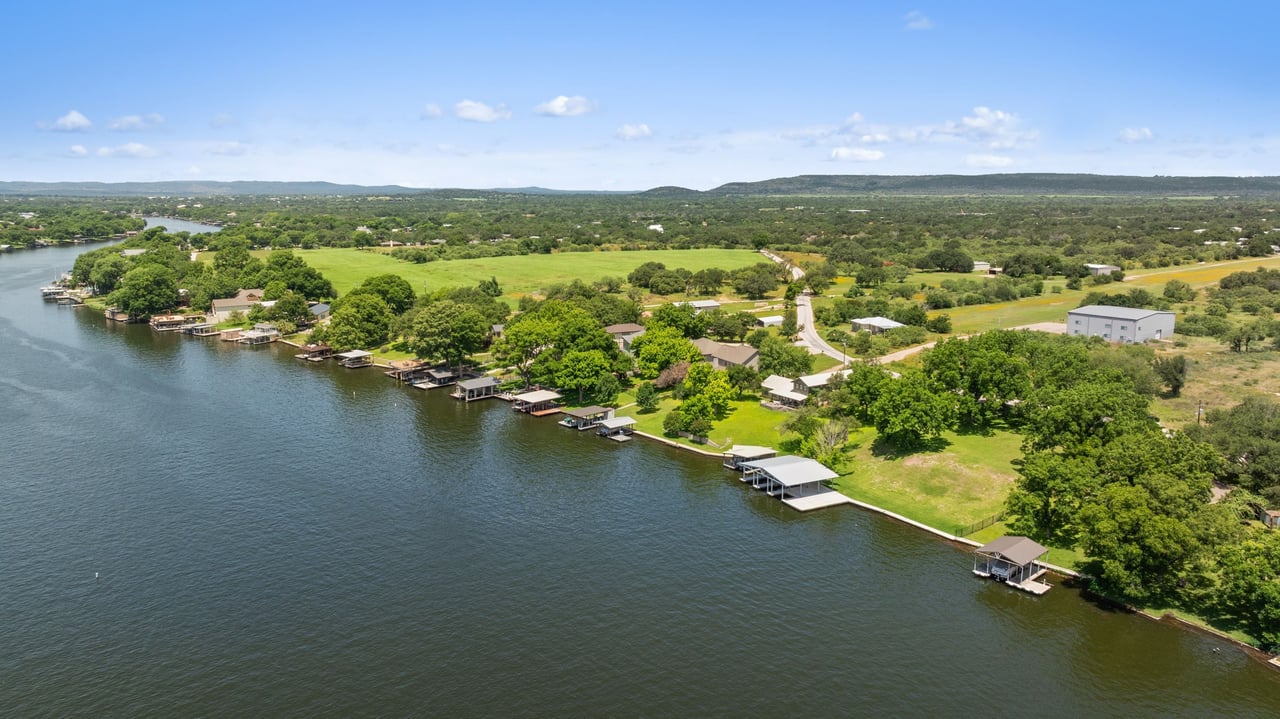 1514 Williams Lakeshore