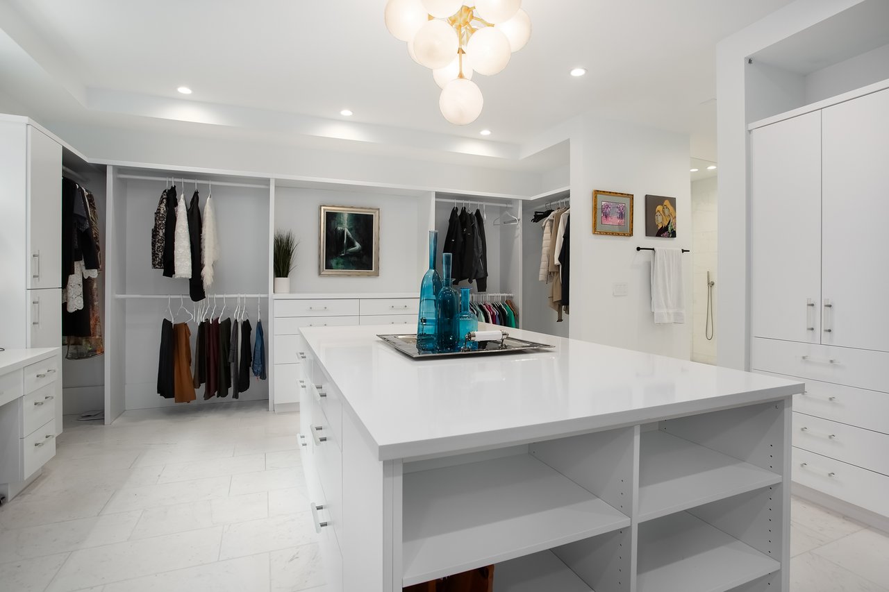 330 Tenney Cir